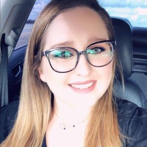 Meet your Posher, Aimée